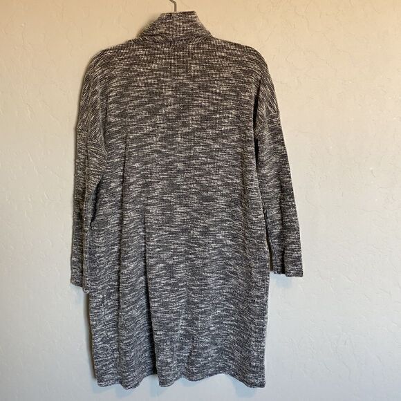 Black and white tunic - Picture 7 of 8